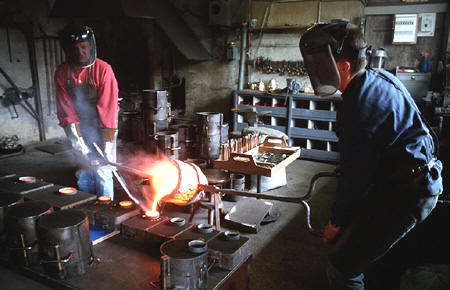 Fabrication de cloches, fonderie Obertino - Labergement Ste Marie